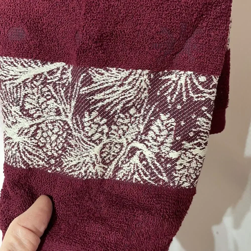 Santens deep red burgundy hand towel in snow pine claret NWT 💯 cotton
